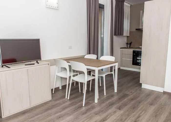 Residenza Luigina Варенна